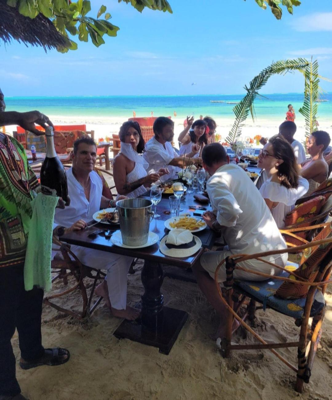 Sipano Beach Lodge Kiwengwa Кивенга Екстериор снимка